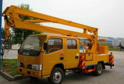 小型高空作业车的得力之选 12米高空作业车的全面解析与应用